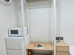 Fully furnished, just 30 seconds from Sinnonh 7th image