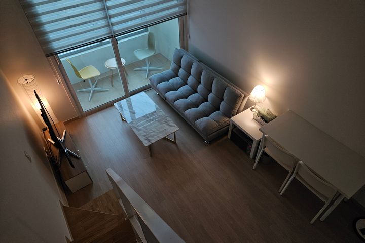 Gasan Station. Clean, well-secured duplex. 6th image