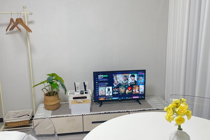 Two-room unit, 5-minute walk from the termina 4th image