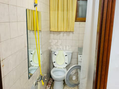 Cost-effective two-bedroom near Moran Station 6th image