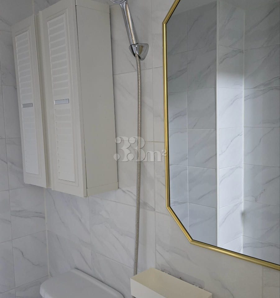 A studio apartment you'll want to stay in 10th image