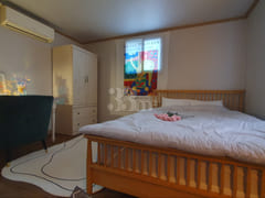 JJ Room 13th image