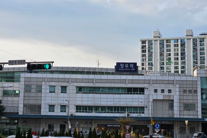 Mangwoo Station Officetel, Jungnang-gu 6th image