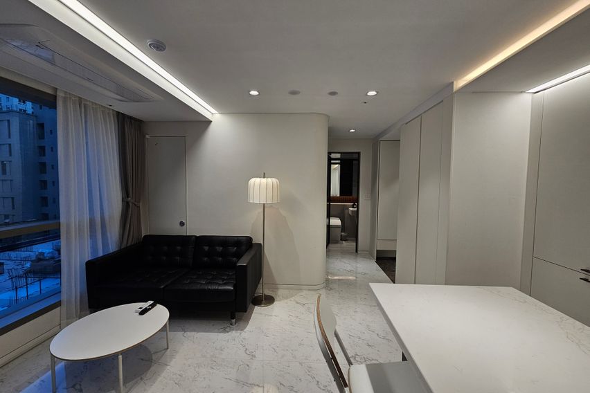 강남 신축 2룸(4인)