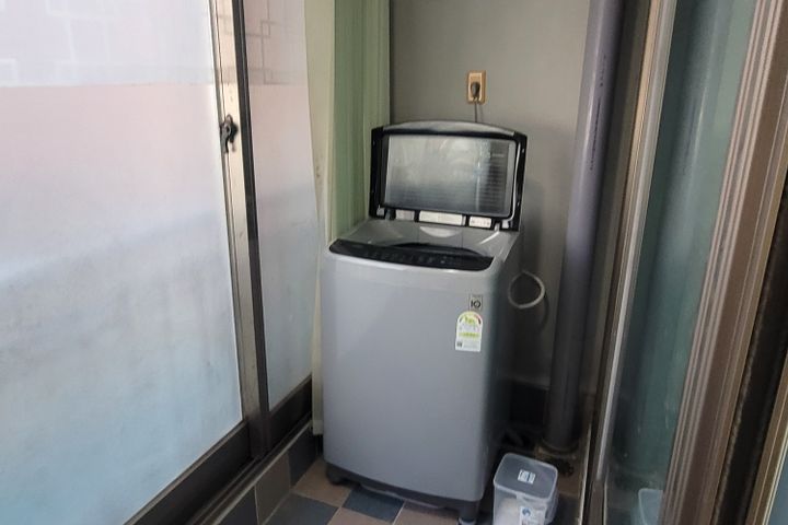 Studio apartment in Mugeo-dong 6th image