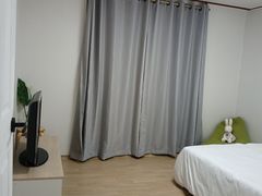 A sun-drenched two-room apartment. 6th image