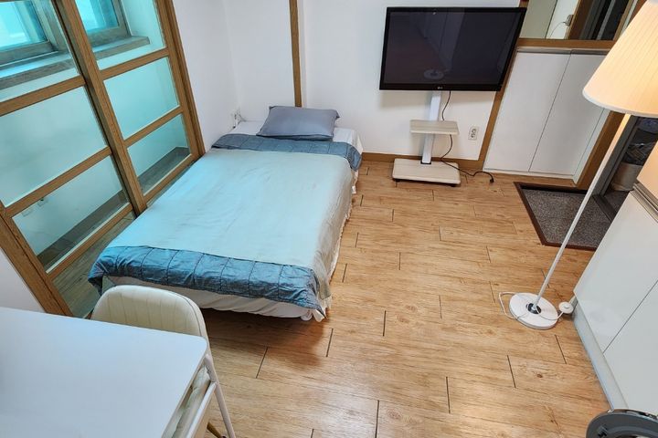 3-meter-high window, individual heating, 310 2th image