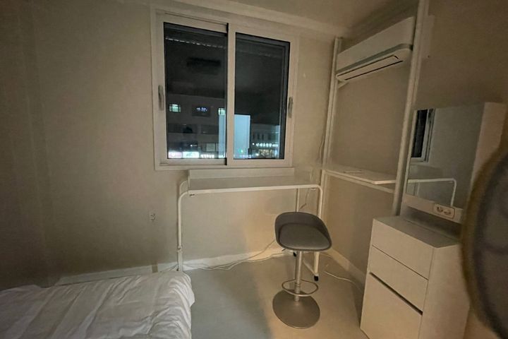 Room 1 5th image