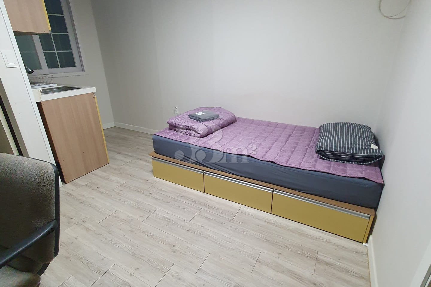 Room 104 3th image