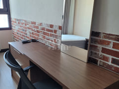 Brahms Room 102 12th image