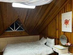 A Room You'll Want to Stay In 4 6th image