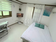 2nd Floor White Studio 1th image
