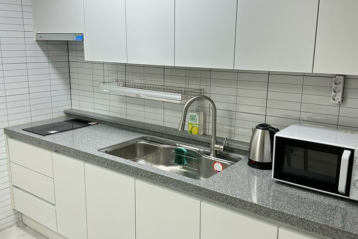Hai House 6th image