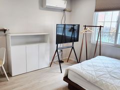 Chic & Cozy Accommodation 102 in Downtown Jun 3th image