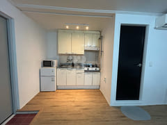 Studio apartment in front of the park 2th image