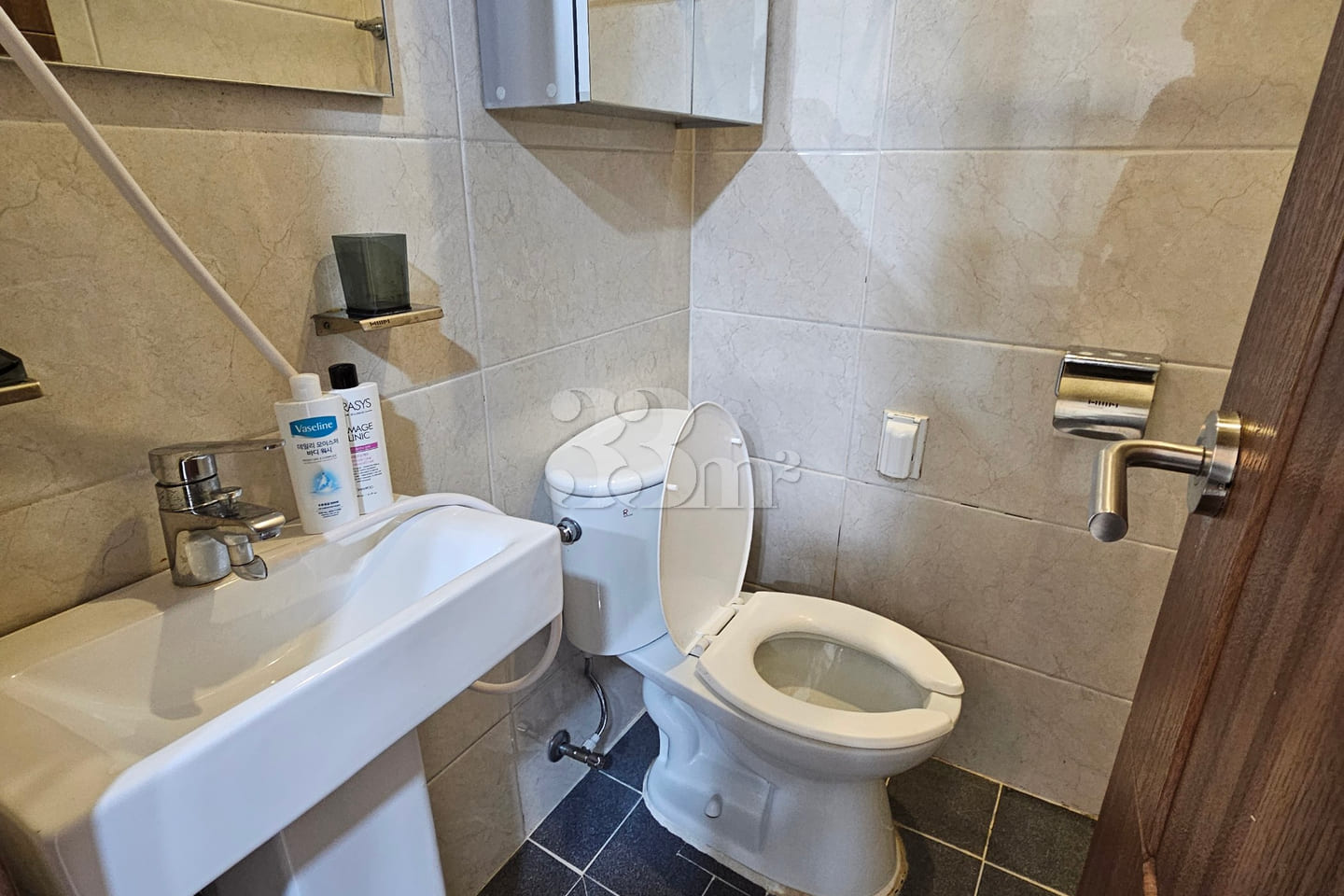 Above-ground unit ❤️ Clean & spacious ❤️ Spec 8th image