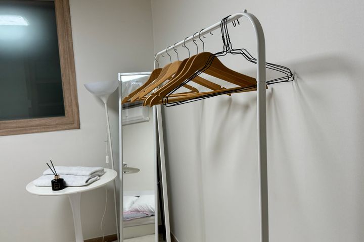 Sillim Sun-filled 2-Room Unit ☀️ 17 Minutes t 5th image