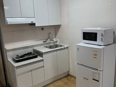 Fully furnished studio apartment, 5 minutes f 3th image