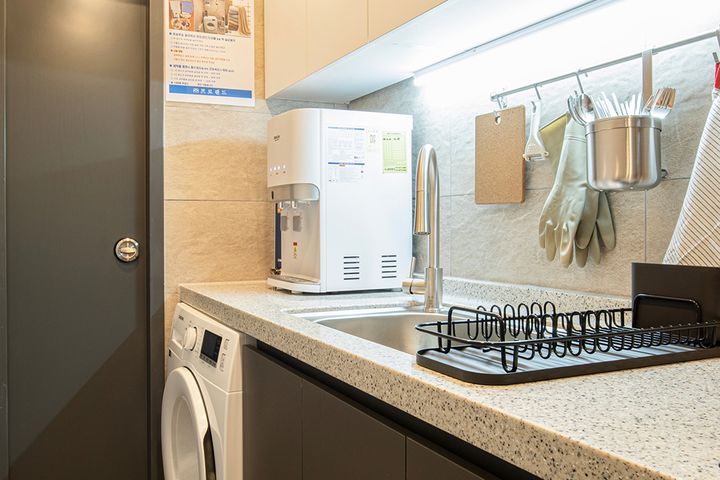 New Luxury Fully Furnished Unit 309 8th image