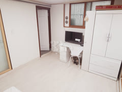 Fully-furnished Studio with Parking (Unit 3) 1th image