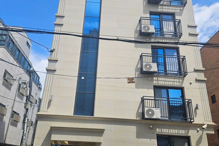 1.5-room apartment, 25 minutes from Hongdae a 14th image