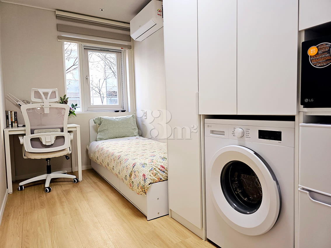 New Luxury Fully Furnished Unit 402 0th image