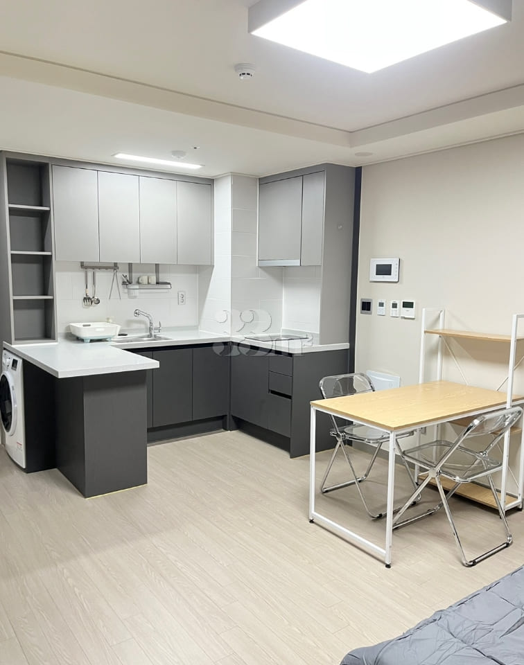 Seobu Bus Terminal Officetel 1th image