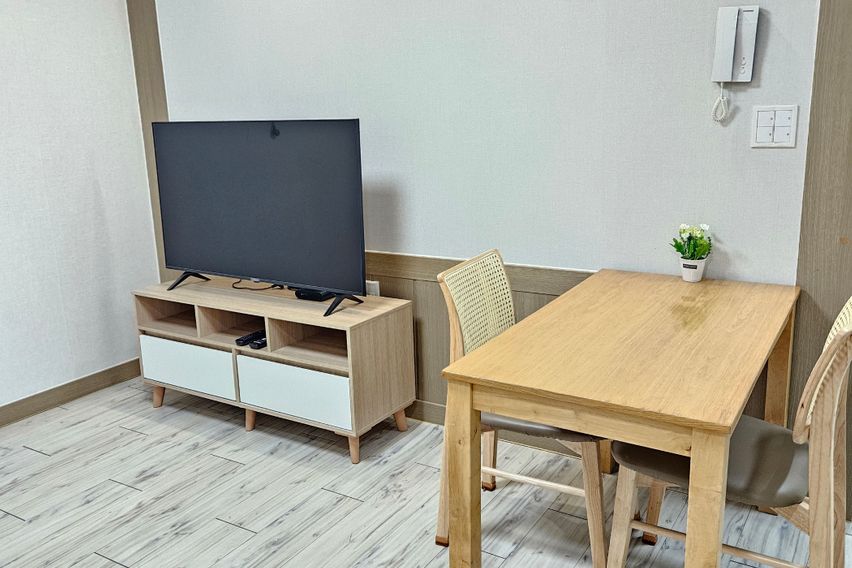 Beomeo Station Living Room + Room (Bright) 0th image