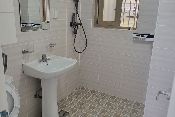 Pyeonghwa Housing Unit 102 9th image