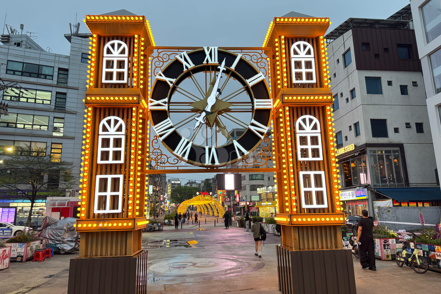 Hongdae Premium City View ๐๏ธ 18th image