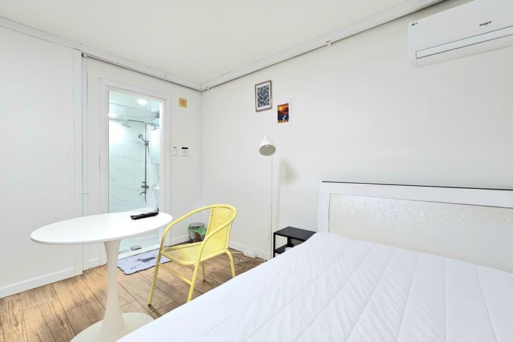 Dunsan-dong + Fully Furnished + Outcall Servi 1th image