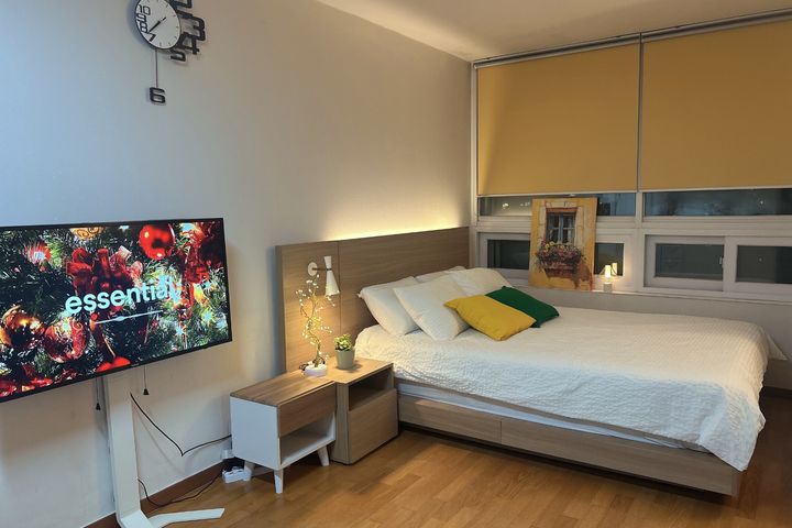 ✨Spacious room with city view, 2 mins from Si 0th image