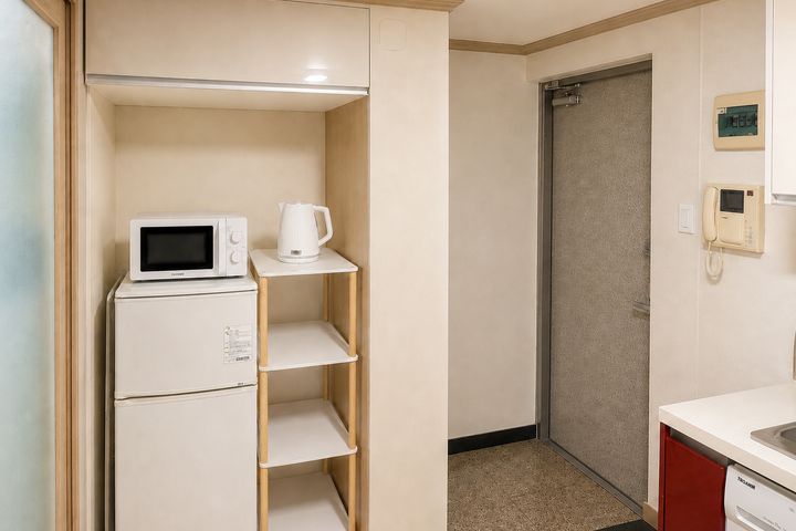 5 mins from Seoul Station / Sleeps 2 / Fully  9th image
