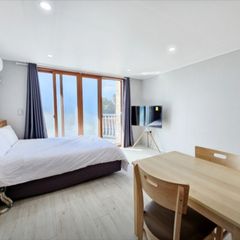 204호 방 이미지