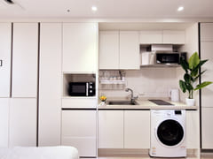 Neat and popular studio apartment near Pyeong 7th image