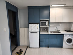 Clean studio apartment in Siheung-dong 1th image