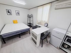 Studio building in Anam-dong, near Seongbukch 4th image