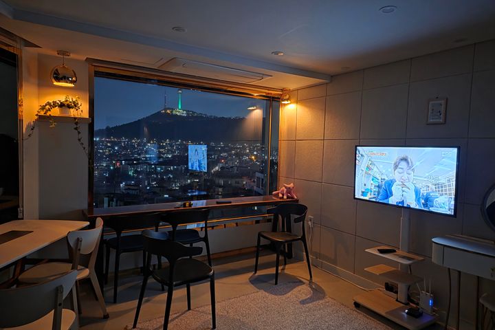 Itaewon 2-Bedroom Apartment with Seoul Tower  9th image