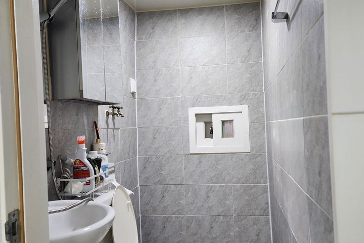 Two-room apartment, 10 minutes from Sujin Sta 2th image