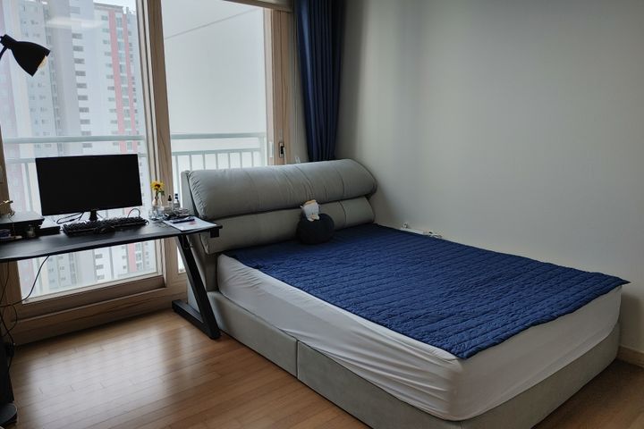 Spacious 3-bedroom apartment in Cheongna, Inc 4th image