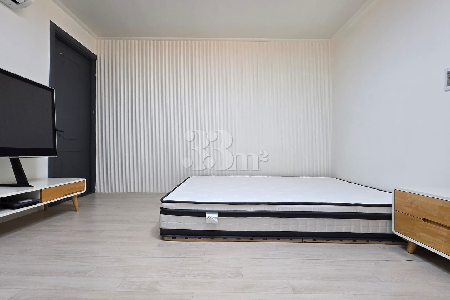 "Two-bay" unit (1.5-room apartment) in Chojun 3th image
