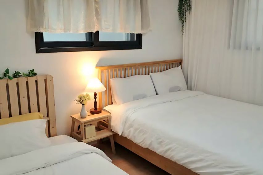 공항동,방2침대3,신축