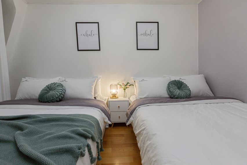 홍대3번출구 2룸1