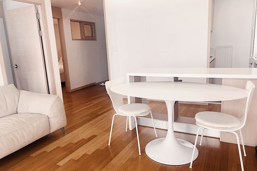 Two Bedrooms 8번째 이미지