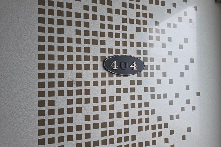 Room 404 0번째 이미지