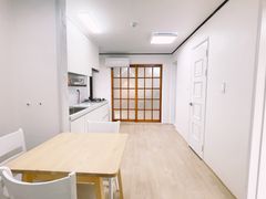 Seongsan Two-Room Unit & Excellent Infrastruc 8th image