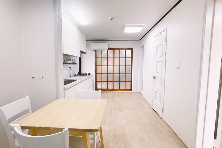 Seongsan Two-Room Unit & Excellent Infrastruc 8th image