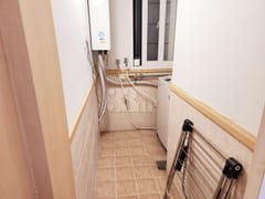 Cozy and pretty studio apartment 3th image