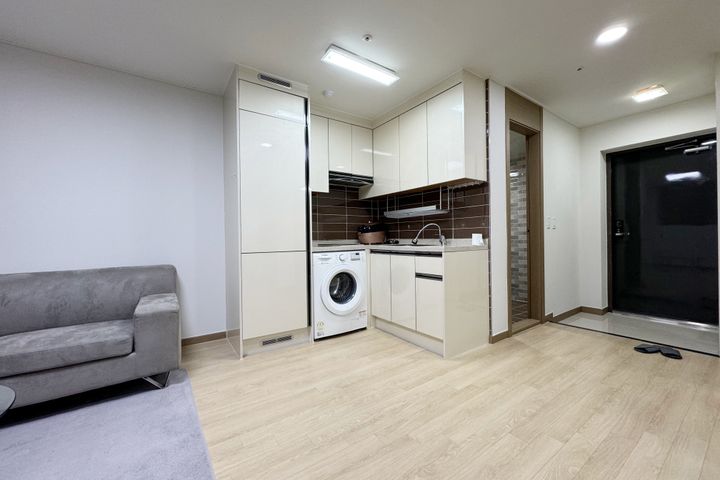 Pyeongtaek two-bedroom apartment with full op 6th image