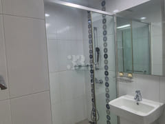 A month-long stay in a spacious house with an 5th image